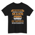 Mann Mit Einem Gut Sortierten Werkzeugkoffer - Handwerker T-Shirt